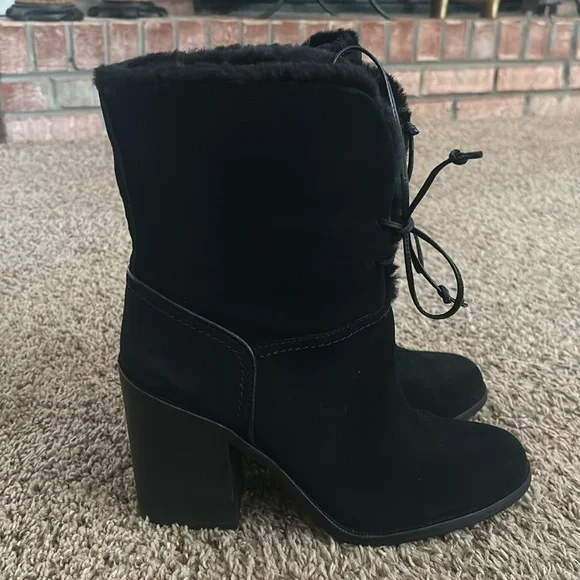 UGG JERENE BLACK BOOTS - size 9.5 - Picture 7 of 10
